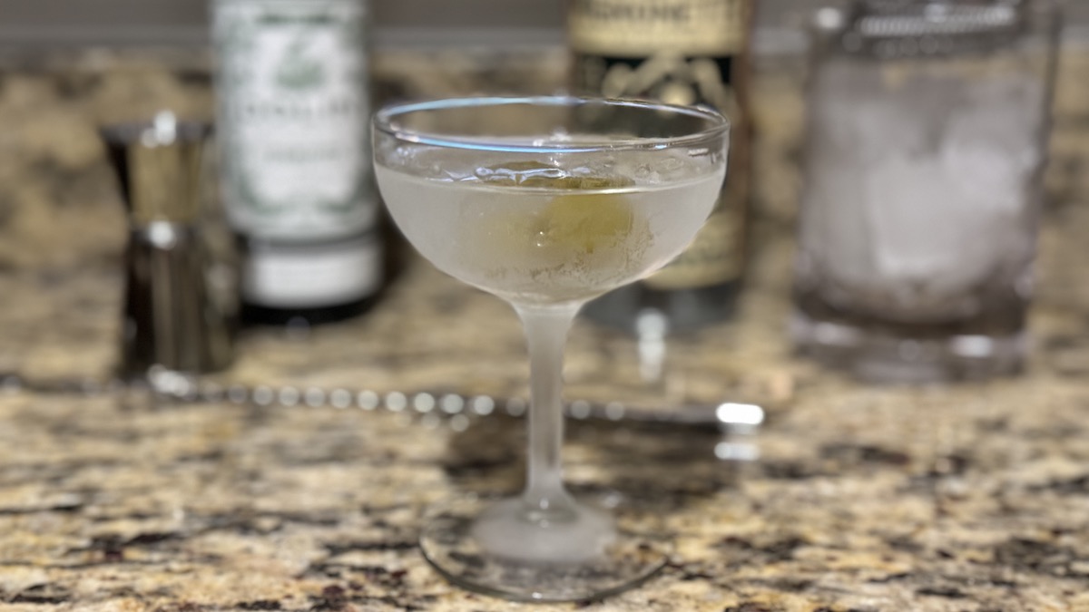 Making Classic Cocktails at Home #10: Martini